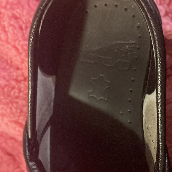 Black Dansko Clogs - Size 6 (36) - Picture 2 of 5